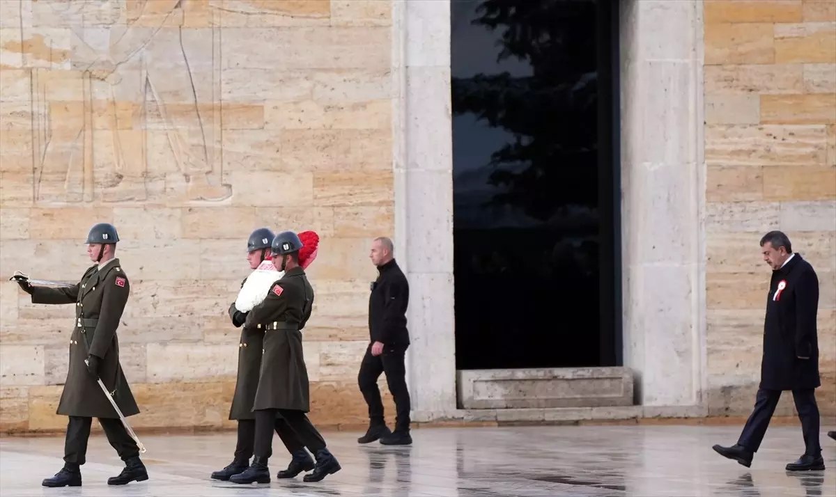 Öğretmenler Günü’nde Anıtkabir Ziyareti