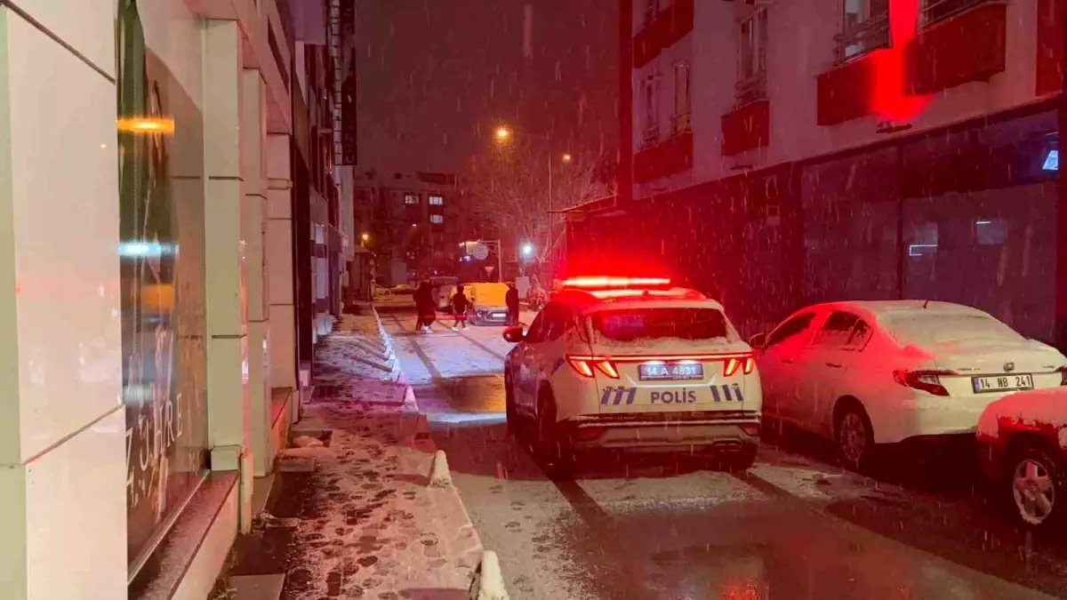 Bolu’da Bıçaklı Kavga: 17 Yaşındaki Genç Hayatını Kaybetti