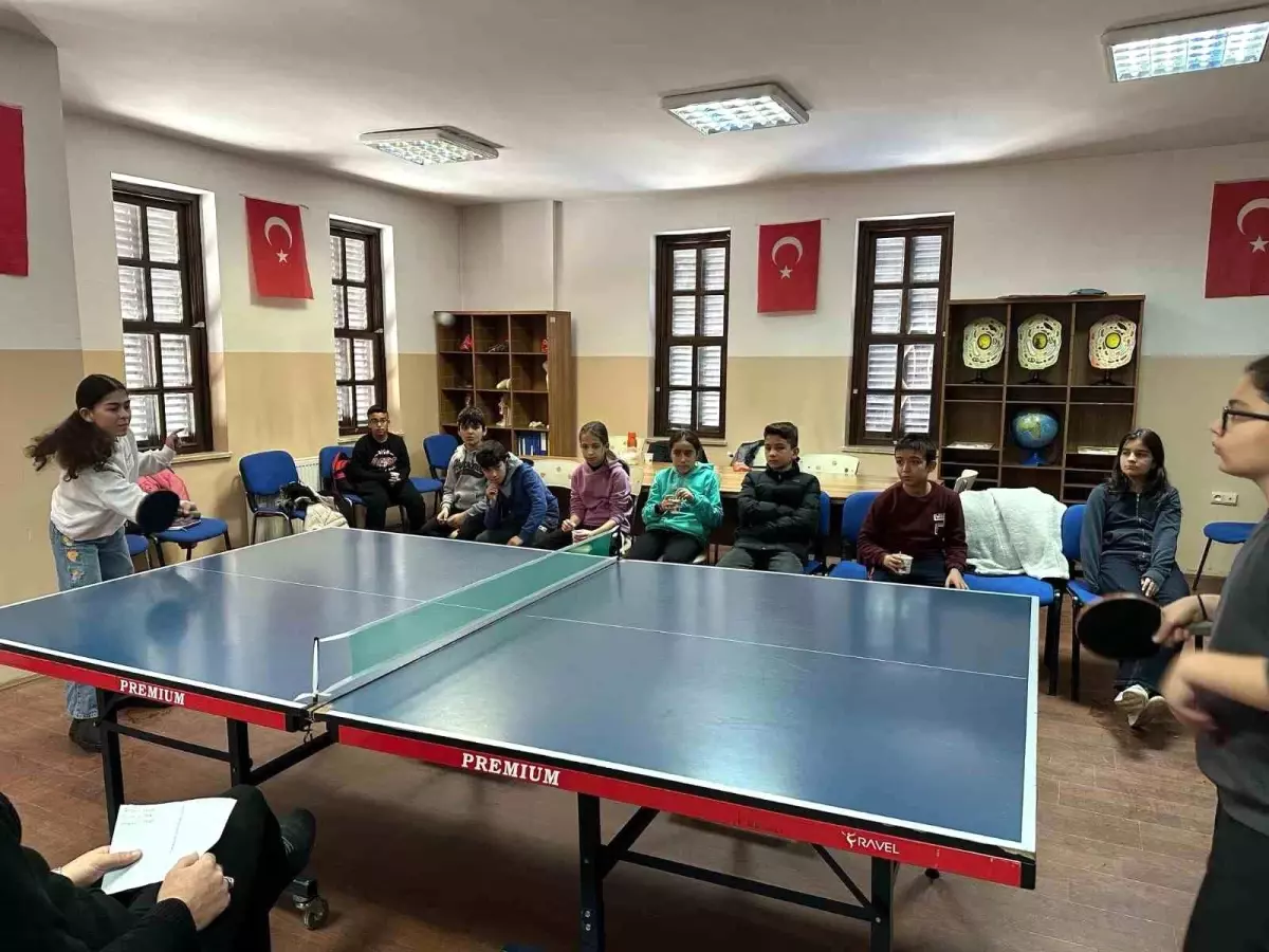 Malatya’da Gençlere Yönelik Masa Tenisi Turnuvası Şampiyonları Belirlendi