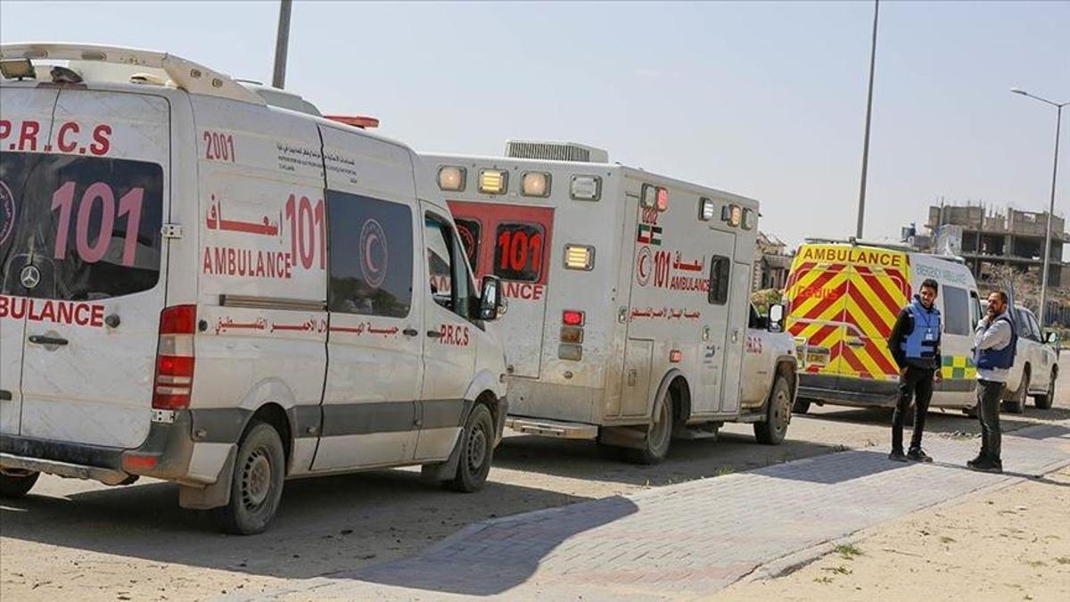 Filistin Kızılayı: İsrail, Refah’ta ambulansları kuşatma altında aldı