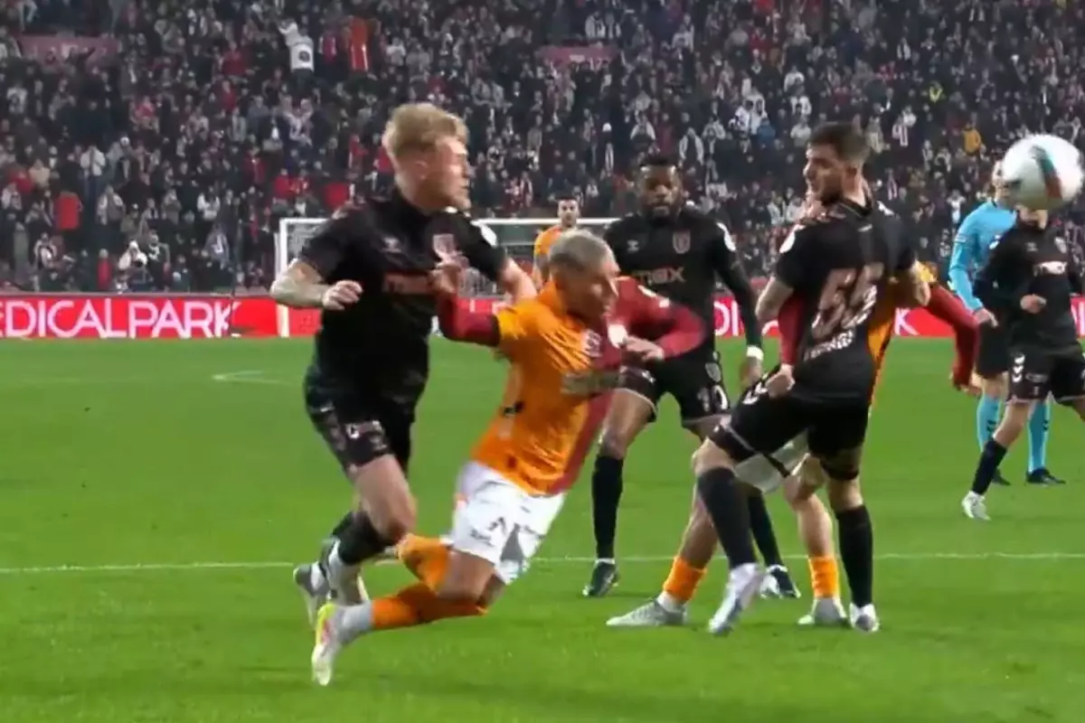 Başrolde Torreira var! İşte Galatasaray’ın penaltı beklediği pozisyon