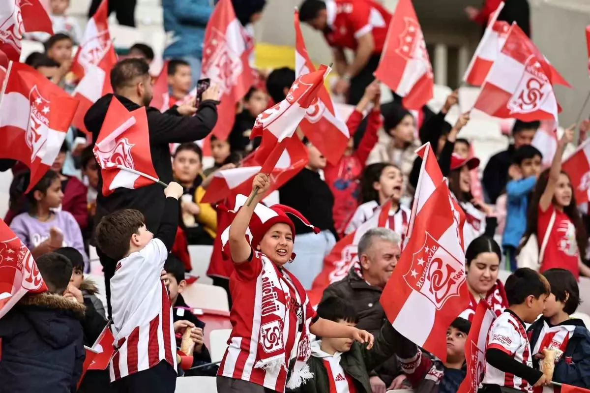 Sivasspor-Fenerbahçe Maçına Bilet Satışı Başladı